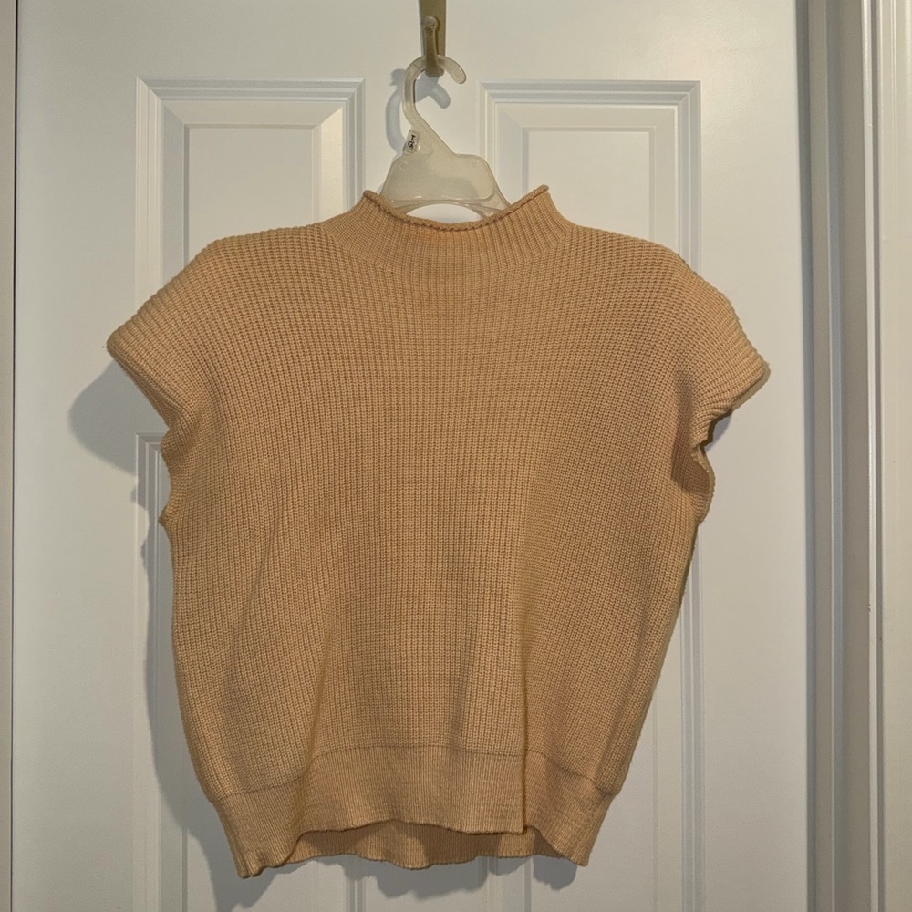 Tan Short Sleeve Knit Sweater